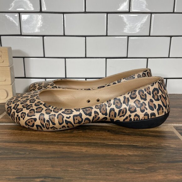 CROCS Wiona Womens Size 9 Shoes Gold Black Leopard Print Slip On Ballet Flat - Picture 1 of 15